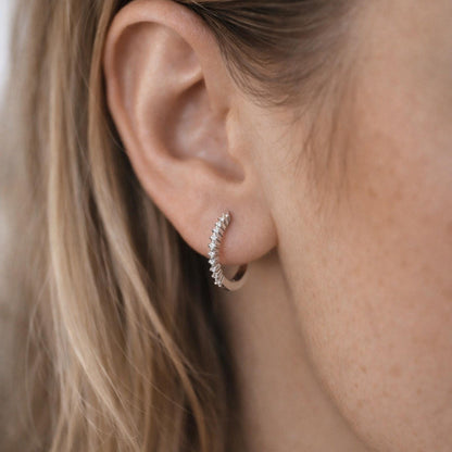 4pcs CZ Pave Gold/ Silver Ear Hoop, 18K Gold/ Rhodium plated Brass Huggie Earrings 16mm (GB-4728)