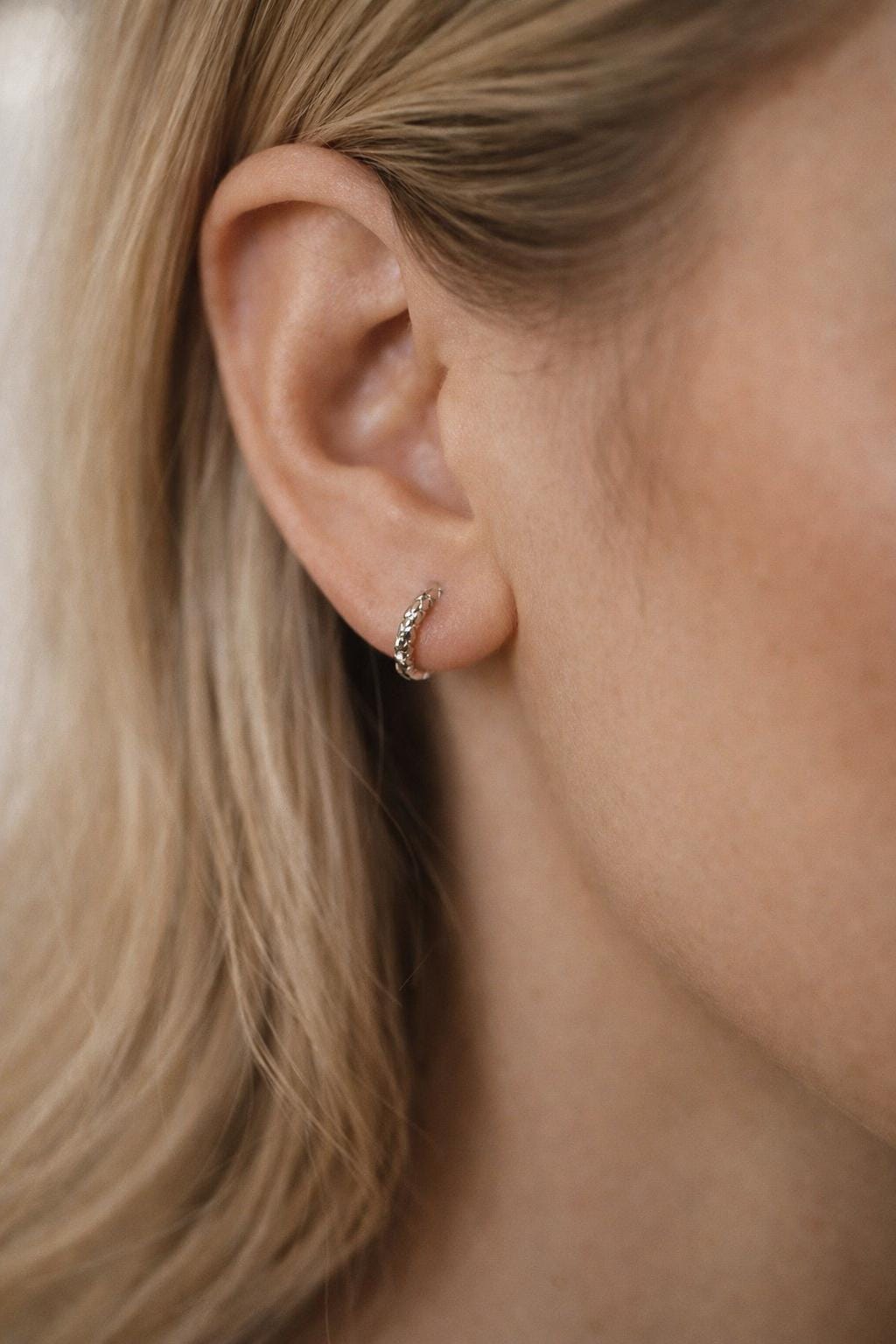 10pcs Gold/ Silver Textured Hoop Earrings, Huggie Earrings, Minimalist Earring, Small Gold Hoops Earring (GB-4741)