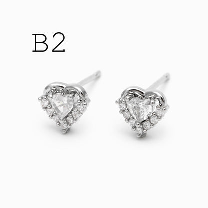 4pcs CZ Pave Heart Ear Posts, Gold Plated Brass Stud Earrings, Jewelry Findings, Wholesale Supplies (GB-3115)