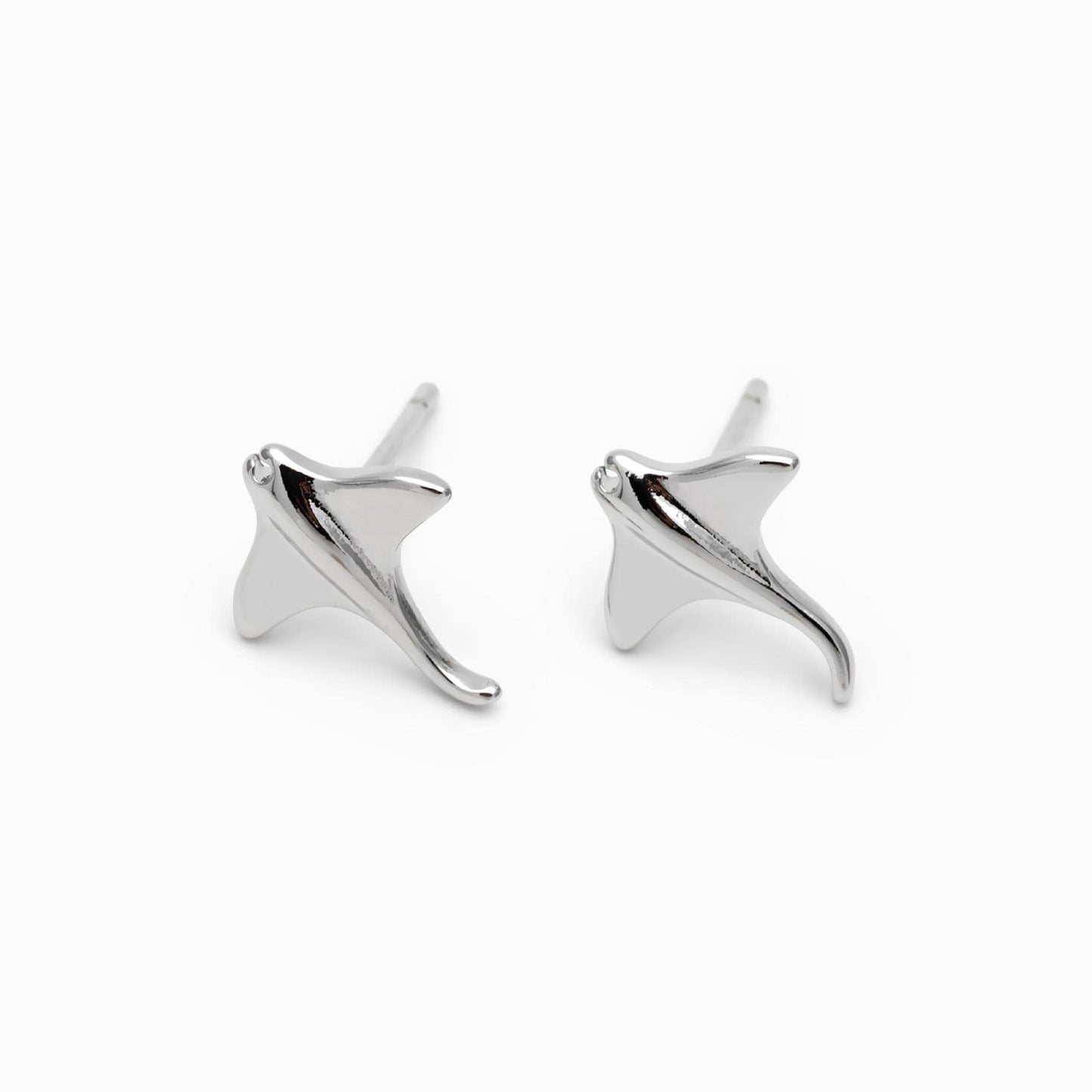 10pcs Gold/ Silver Manta Ray Earrings, Gold/ Rhodium plated Brass, Stingray Fish Stud Earrings (GB-4460-A)