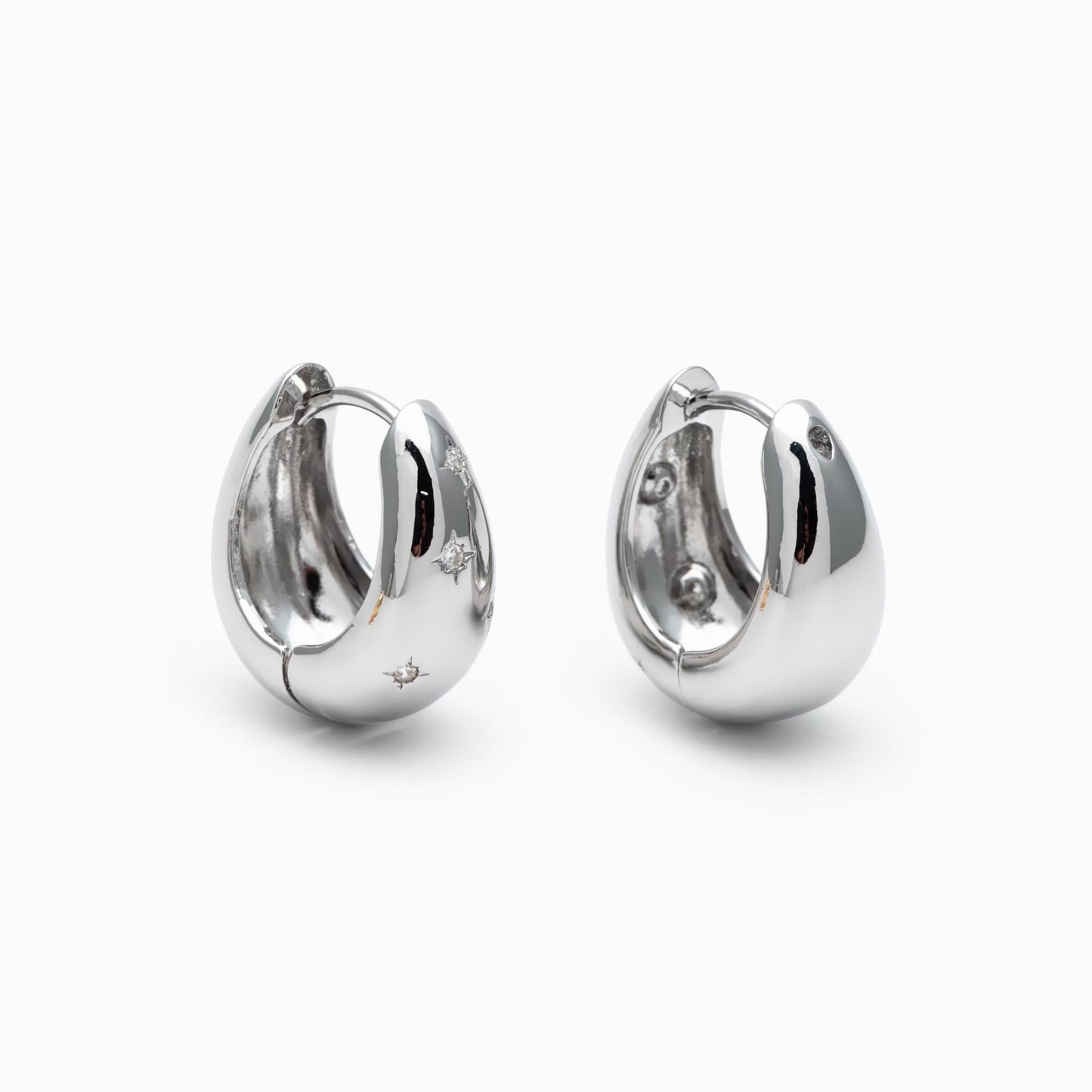 4pcs Gold/ Silver tone Oval Hoop Earrings, 18K Real Gold/ Rhodium plated Brass, CZ Pave Huggie Earrings (GB-4751)