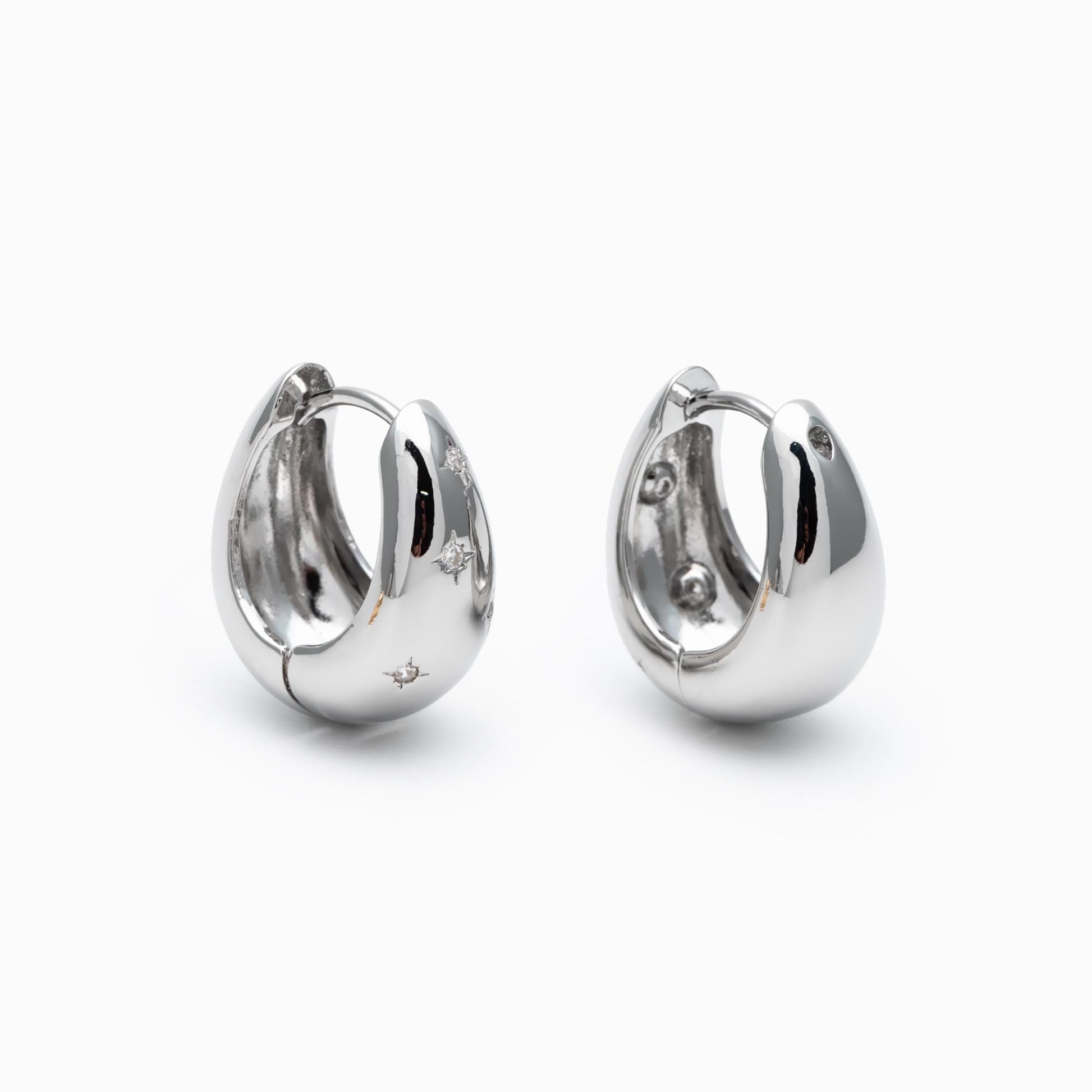 4pcs Gold/ Silver tone Oval Hoop Earrings, 18K Real Gold/ Rhodium plated Brass, CZ Pave Huggie Earrings (GB-4751)