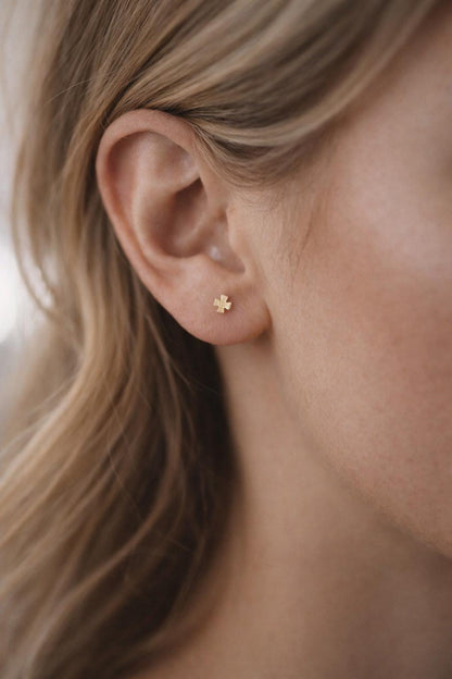 10pcs Gold/ Silver Tone Cross Earrings, Gold/ Rhodium Plated Brass Small Cross Stud Earring (#GB-4742)