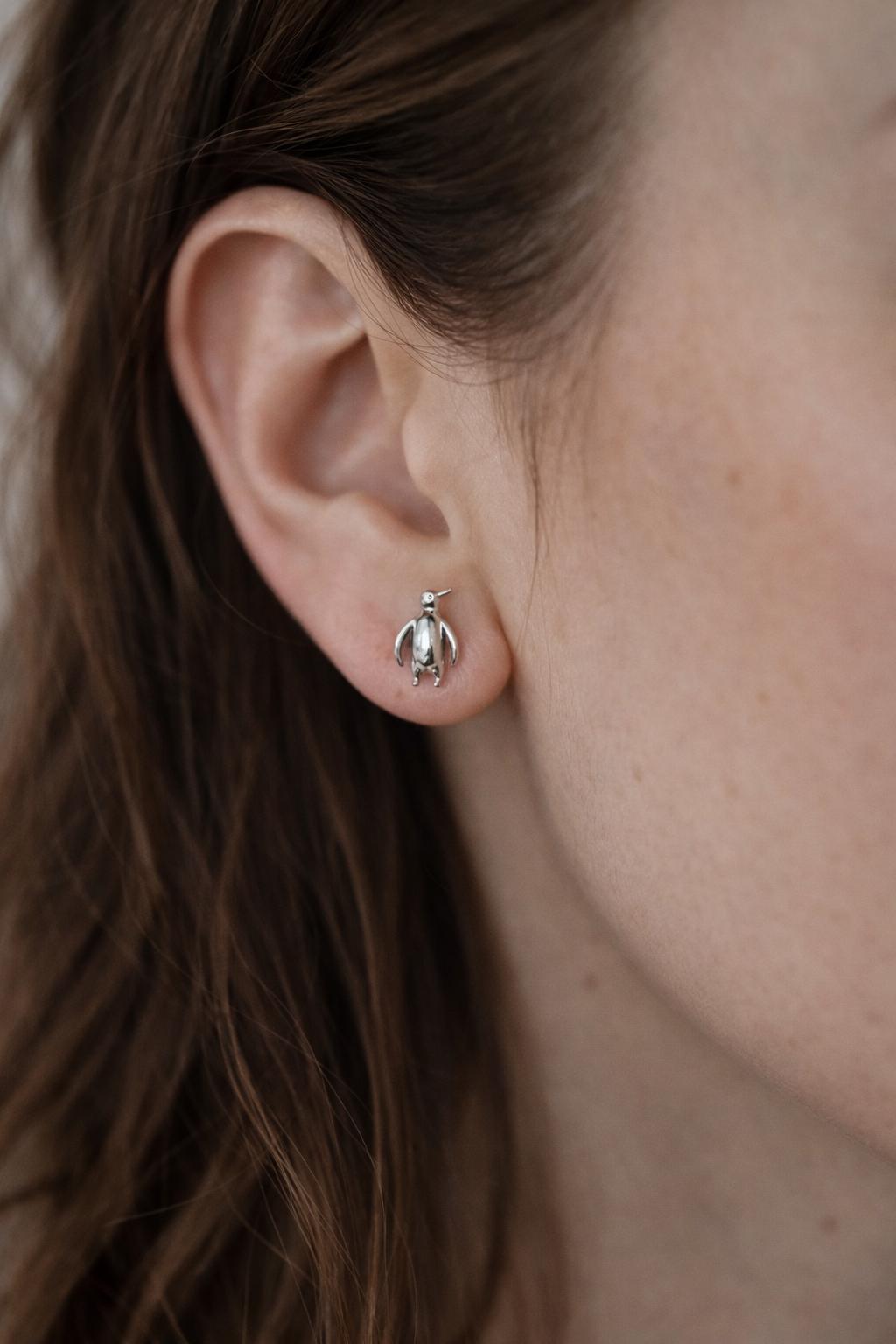 10pcs Gold/ Silver Tone Penguin Earrings, 18K Real Gold/ Rhodium Plated Brass, Minimalist Stud Earrings (GB-4460-H)