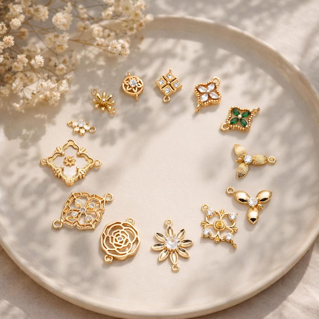 10pcs Gold Flower Charms , 18K Gold plated Brass, Floral Connector Pendants (GB-3780)