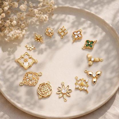 10pcs Gold Flower Charms , 18K Gold plated Brass, Floral Connector Pendants (GB-3780)