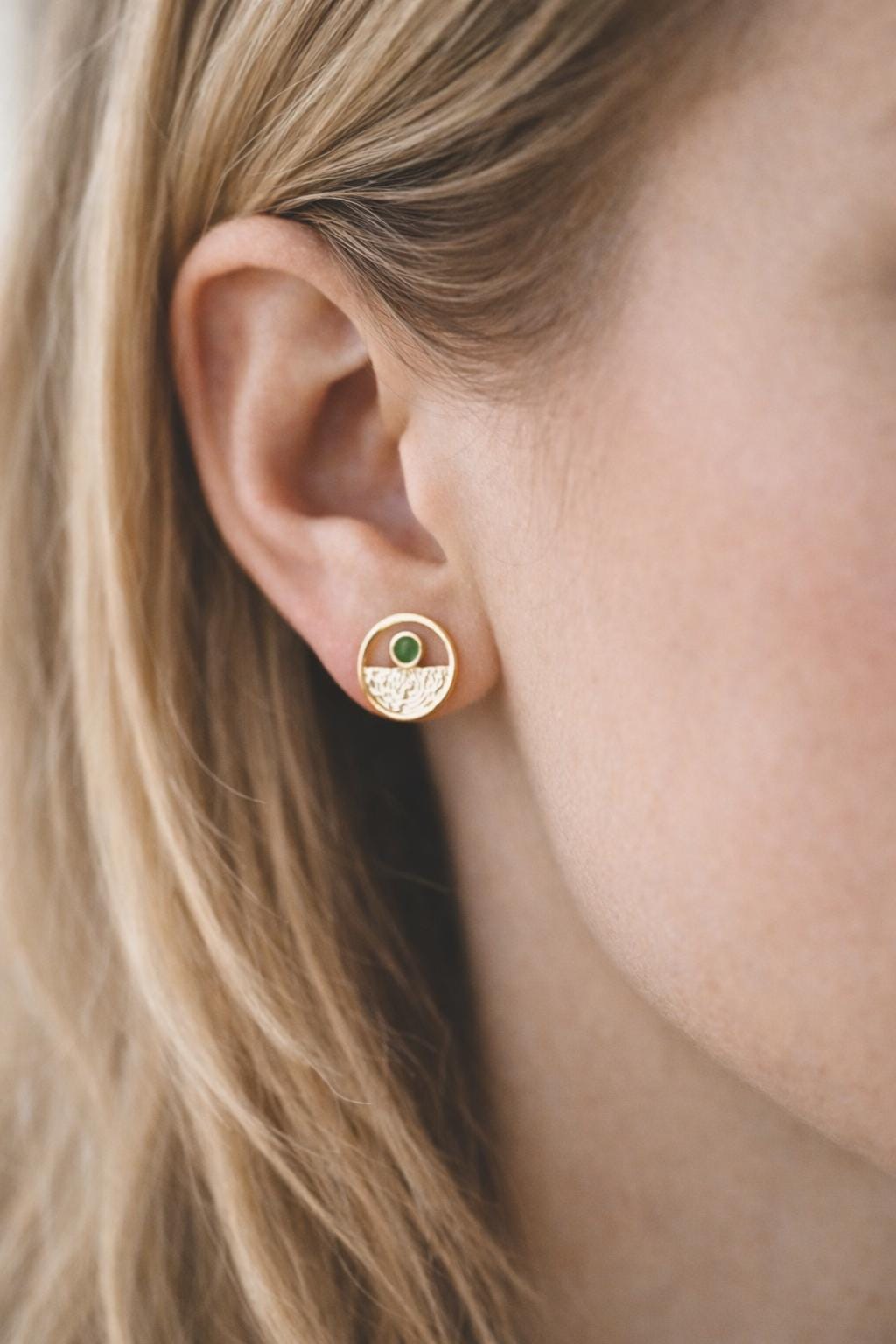 4pcs Gold Enamel Round Earrings 13mm, 18K Gold plated Brass, Geometric Stud Earrings (GB-4399)