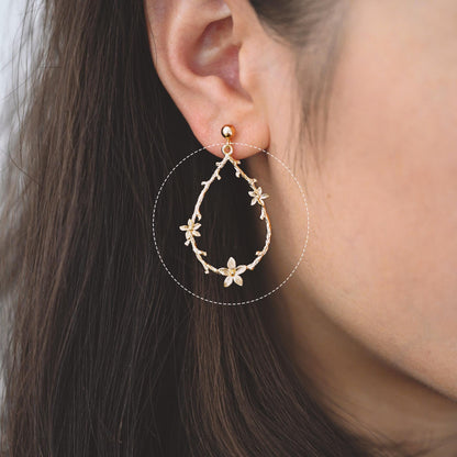 10pcs Gold Leaf Flower Charms, 18K Gold plated Brass, Dainty Earring Pendants (GB-120)