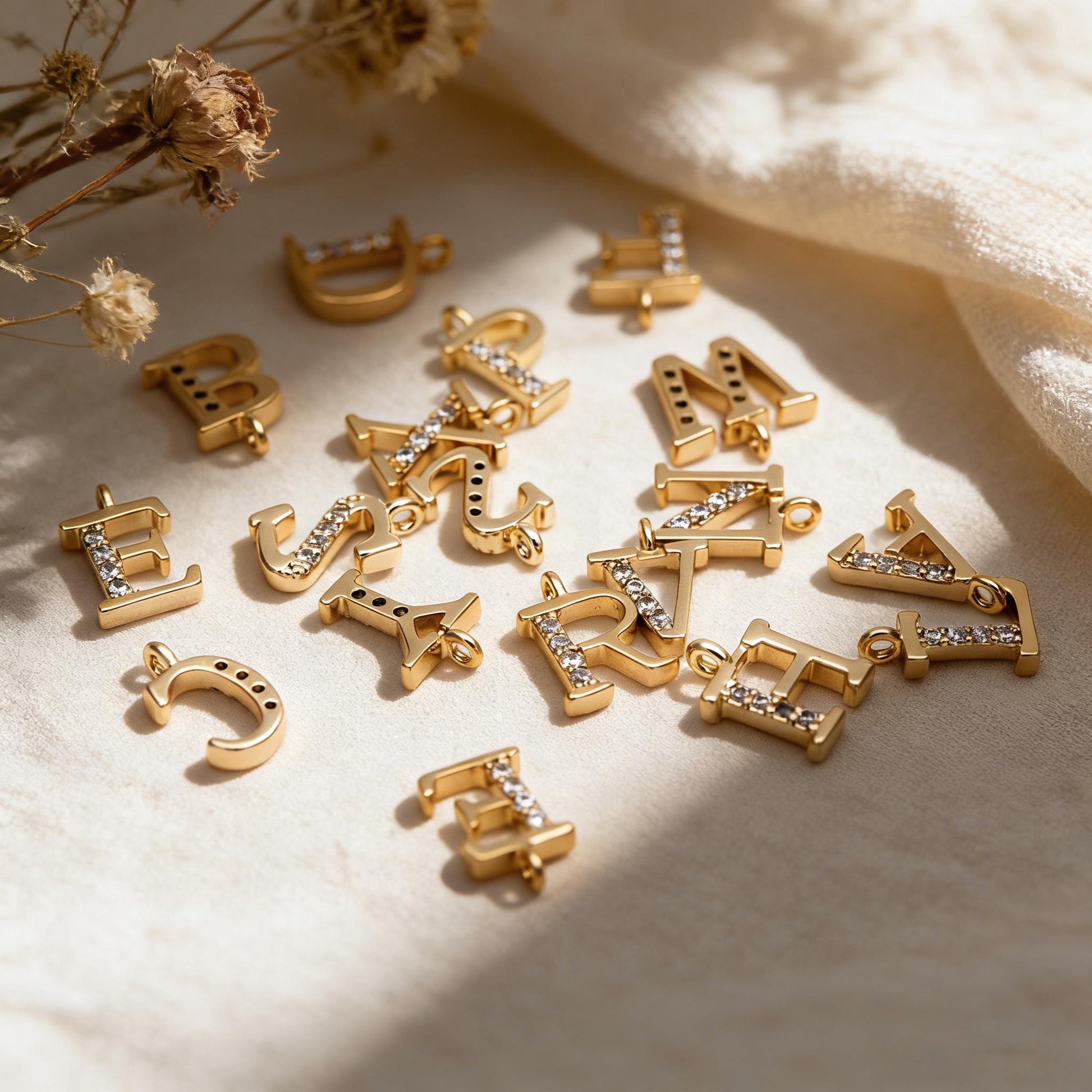 Gold Letter Charms for DIY Jewelry, Personalized Initial Necklace or Bracelet, Alphabet Charm, DIY Accessories (GB-723)