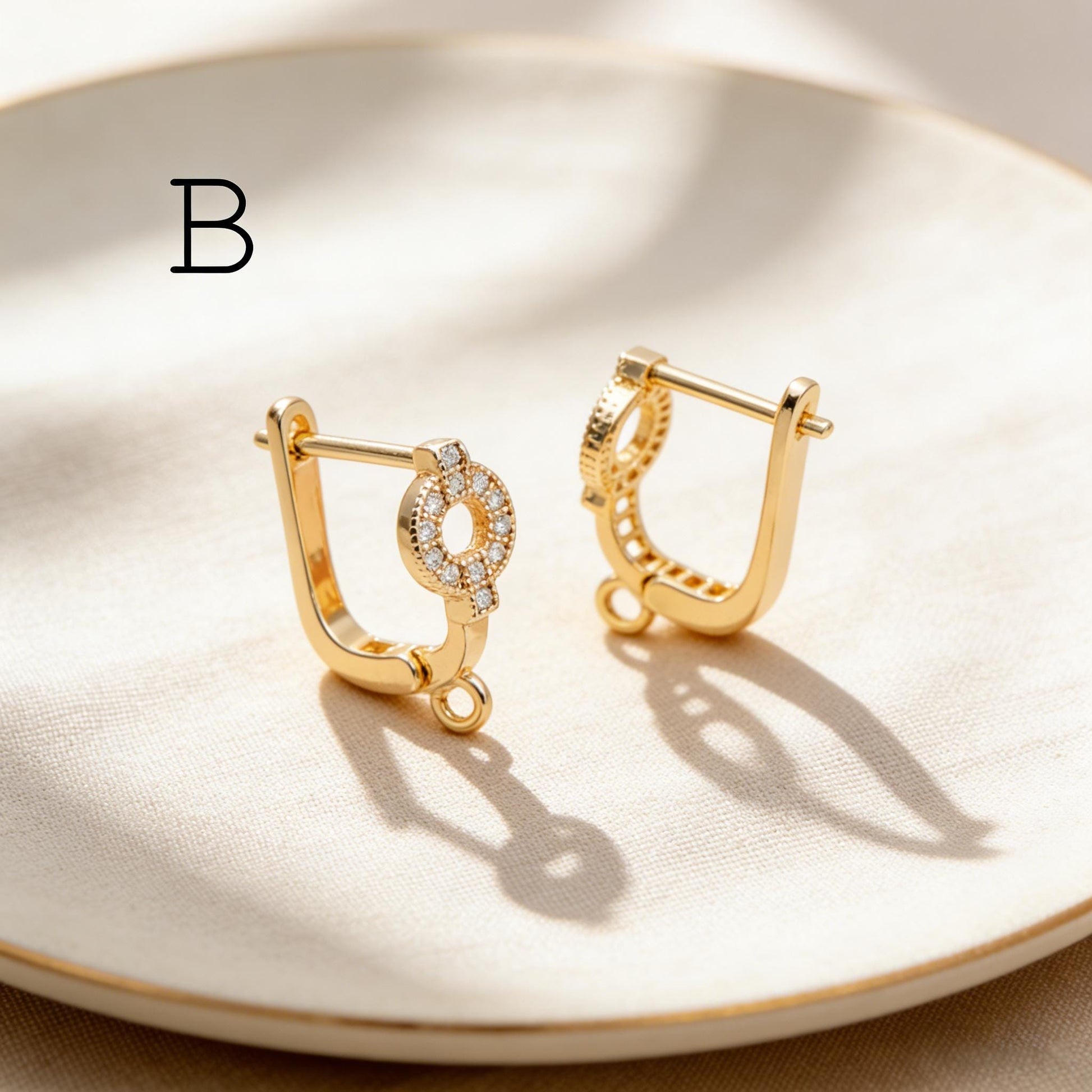 4pcs Gold Click-in Style Stud Earring, Leverback Earring with Loop, Earring Finding Wholesale (GB-3904)