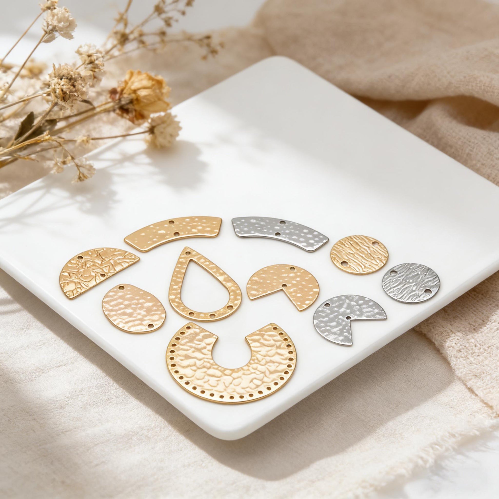 10pcs Gold/ Silver tone Hammered Geometric Charm Connectors, Gold/ Rhodium plated Brass Rustic Pendants (GB-654)