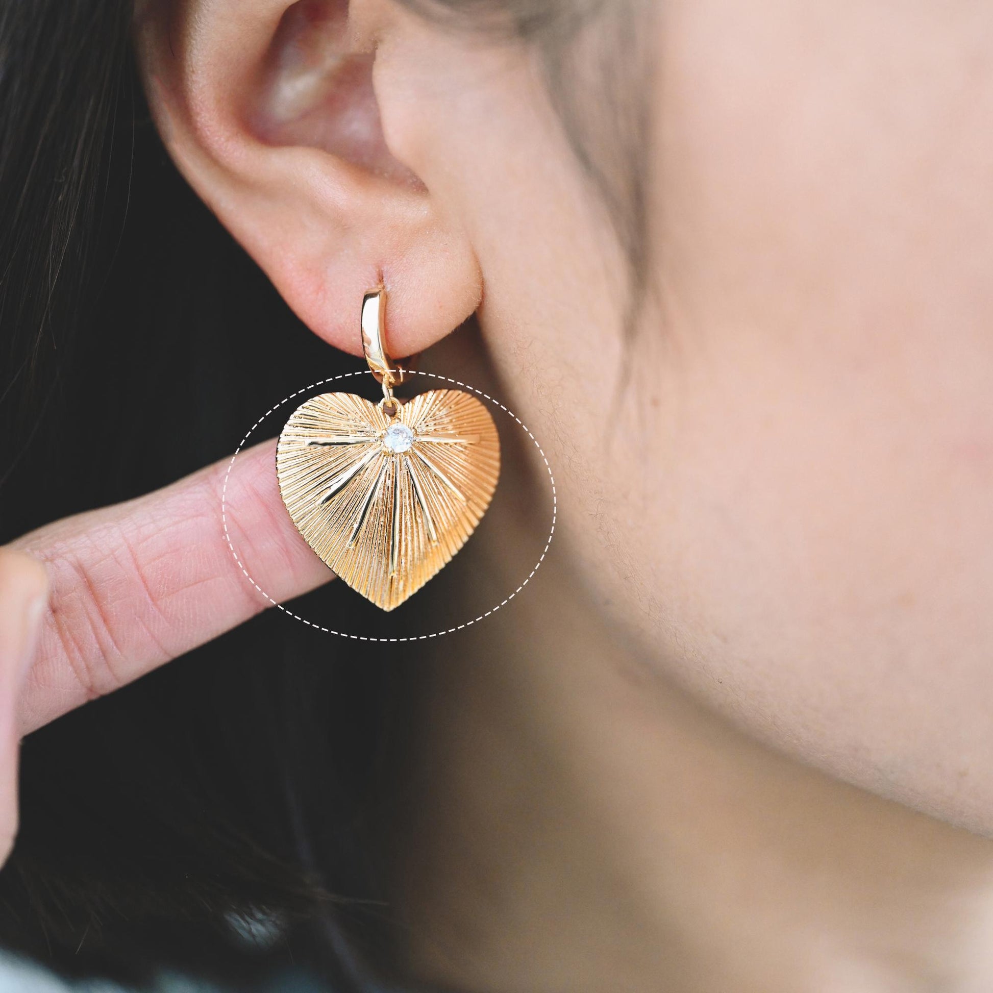 4pcs Gold/ Silver Tone Heart Pendants, 18K Gold/ Rhodium plated Brass, Dainty Heart Charms (GB-1964)