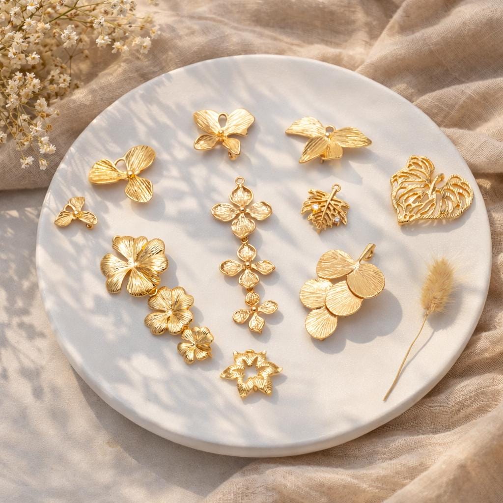 10pcs Gold Leaf Charm Connectors , Real Gold plated Brass, Leaf Pendant with Two Loops (GB-4391)