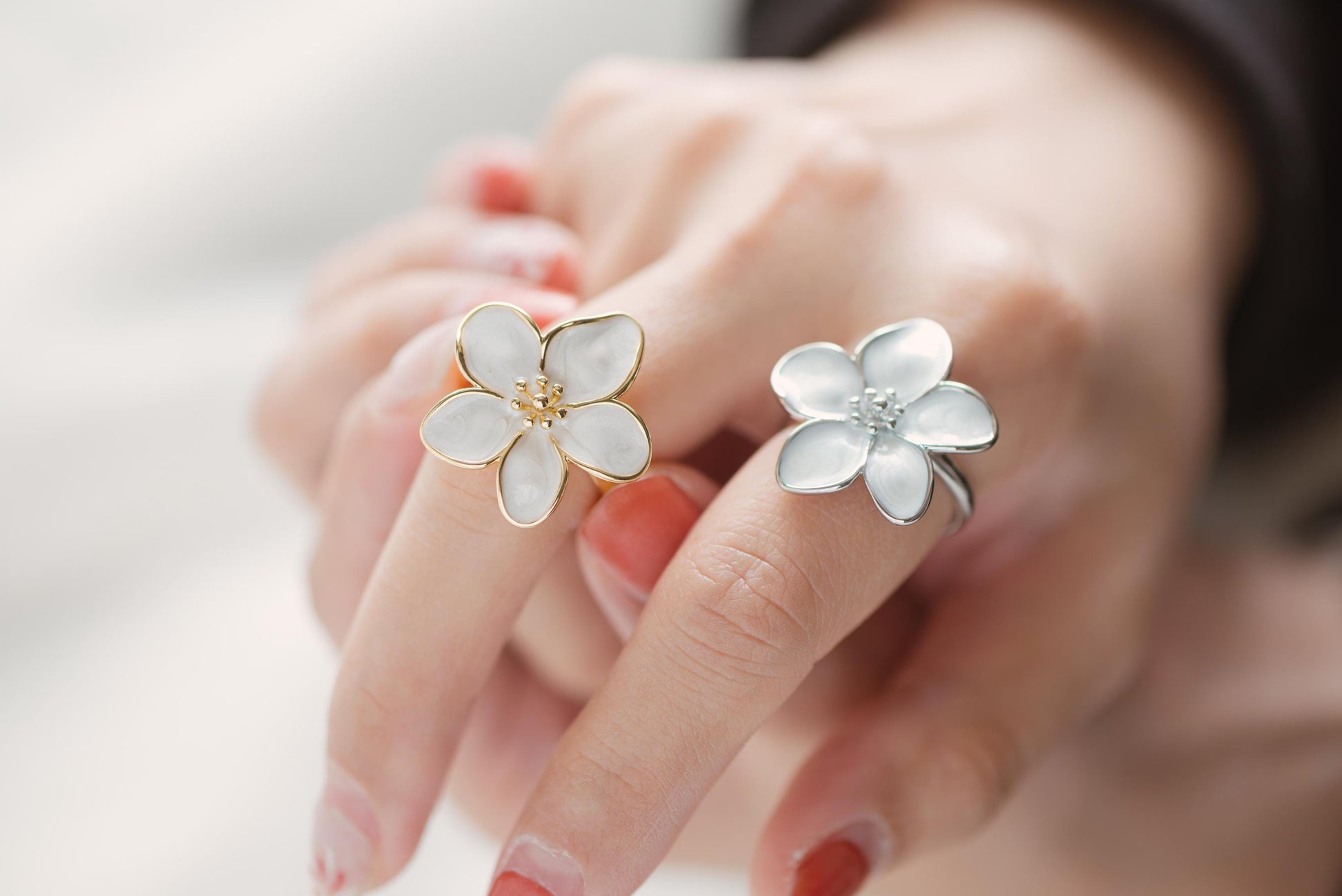4pcs Gold/ Silver Enamel White Flower Ring, Everyday Ring, Dainty Rings, Adjustable Ring (#JZ-012)