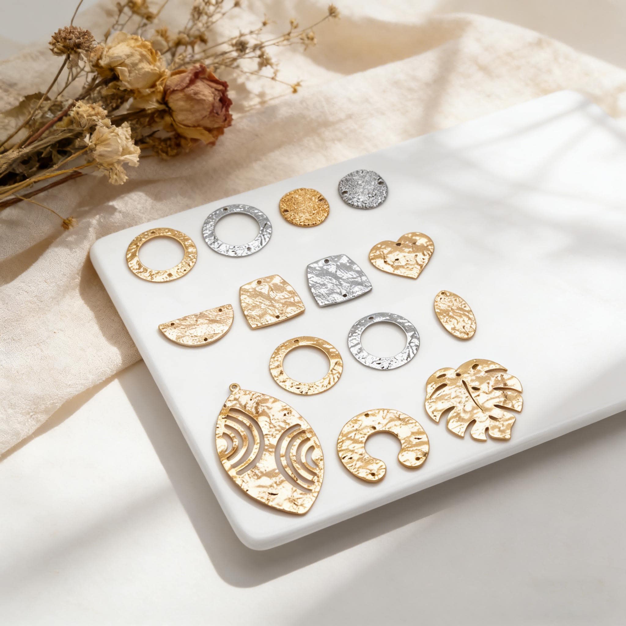 10pcs Gold/ Silver Tone Hammered Charm Connectors, Gold/ Rhodium plated Brass, Rustic Geometric Pendents (GB-1422)
