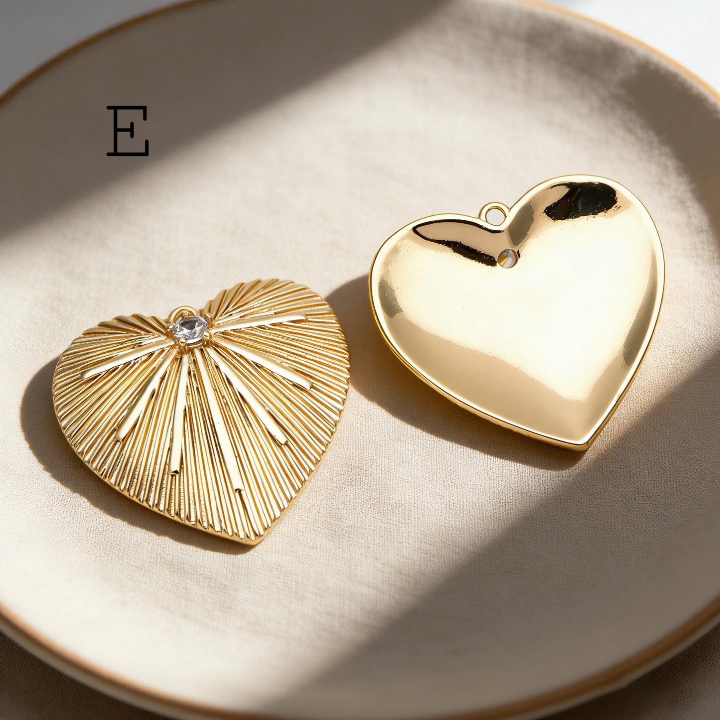 4pcs Gold/ Silver Tone Heart Pendants, 18K Gold/ Rhodium plated Brass, Dainty Heart Charms (GB-1964)