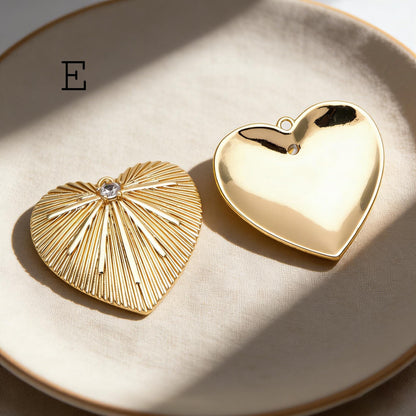 4pcs Gold/ Silver Tone Heart Pendants, 18K Gold/ Rhodium plated Brass, Dainty Heart Charms (GB-1964)
