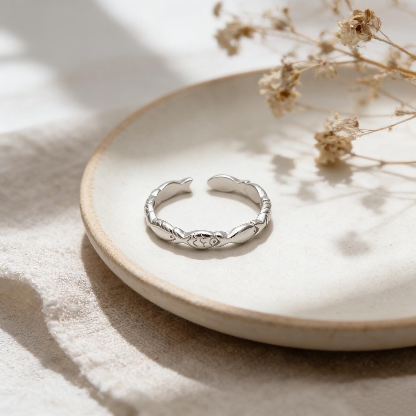Sterling Silver Fish Ring, Minimalist Statement Adjustable Ring (#CY-061)/ 1 piece