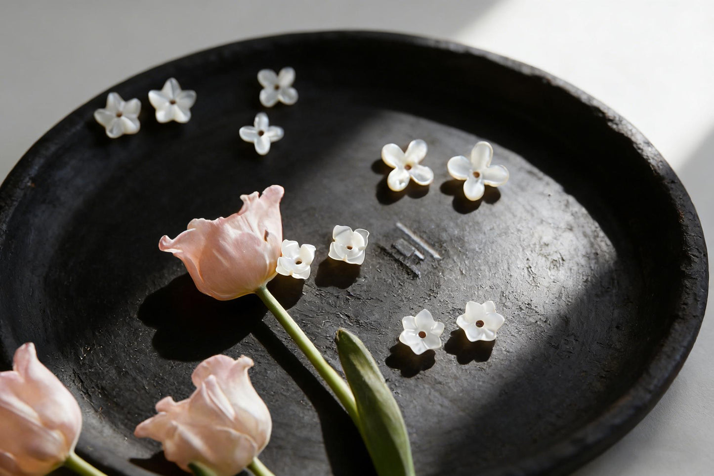 10pcs Mini Shell Flower Beads 6mm, Mother of Pearl Tiny Floral Cabochons, Bridal DIY Accessories Bulk (BK-002)
