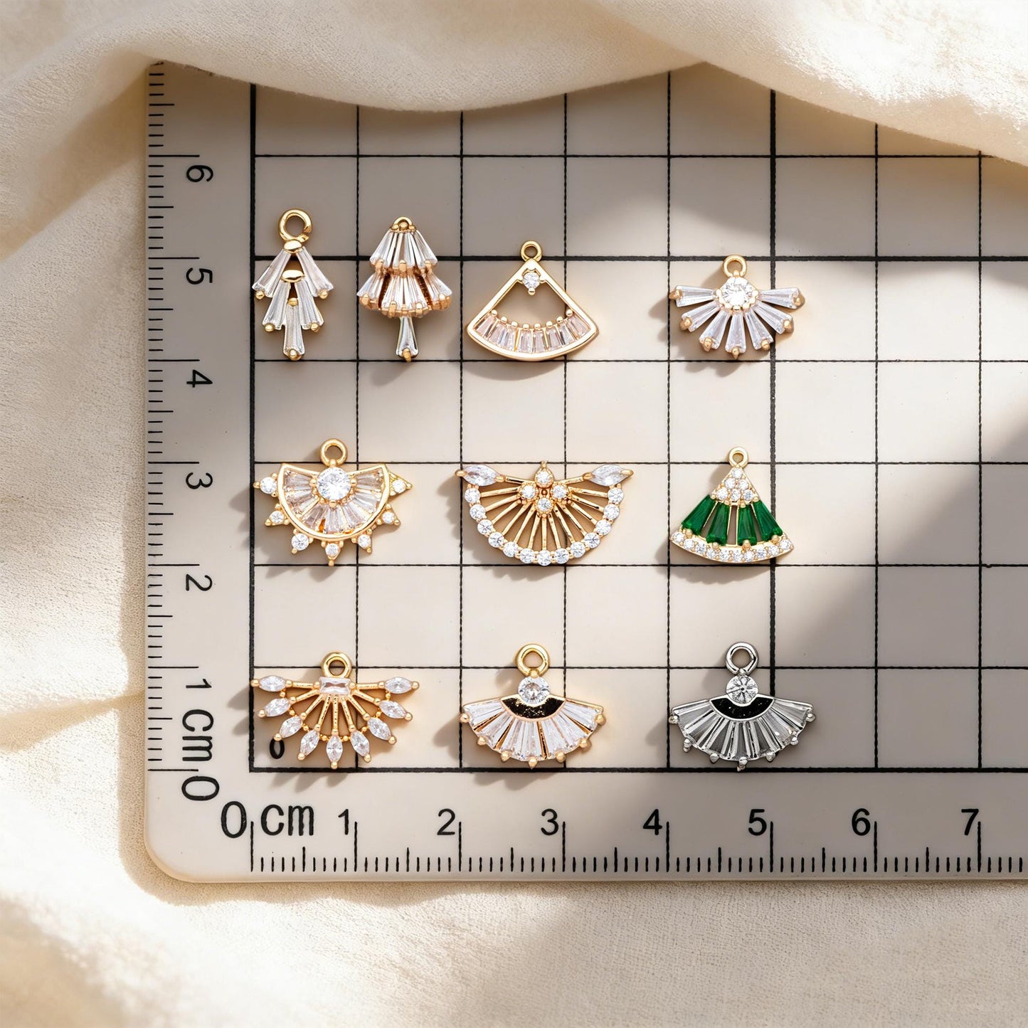 4pcs CZ Pave Gold Fan Shaped Charm , 18K Gold plated on Brass (GB-853)