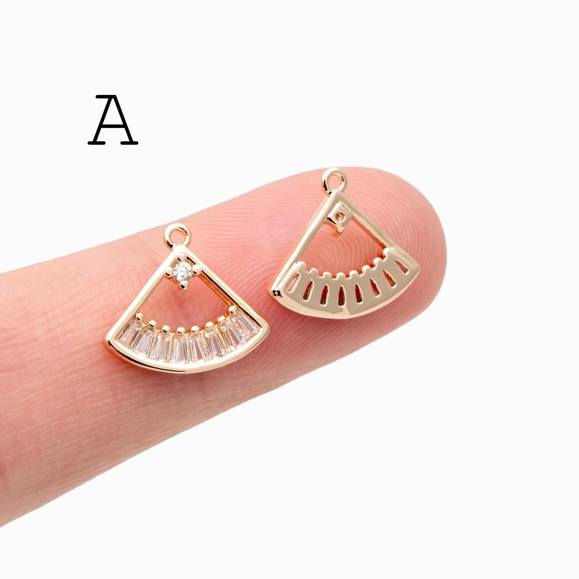4pcs CZ Pave Gold Fan Shaped Charm , 18K Gold plated on Brass (GB-853)