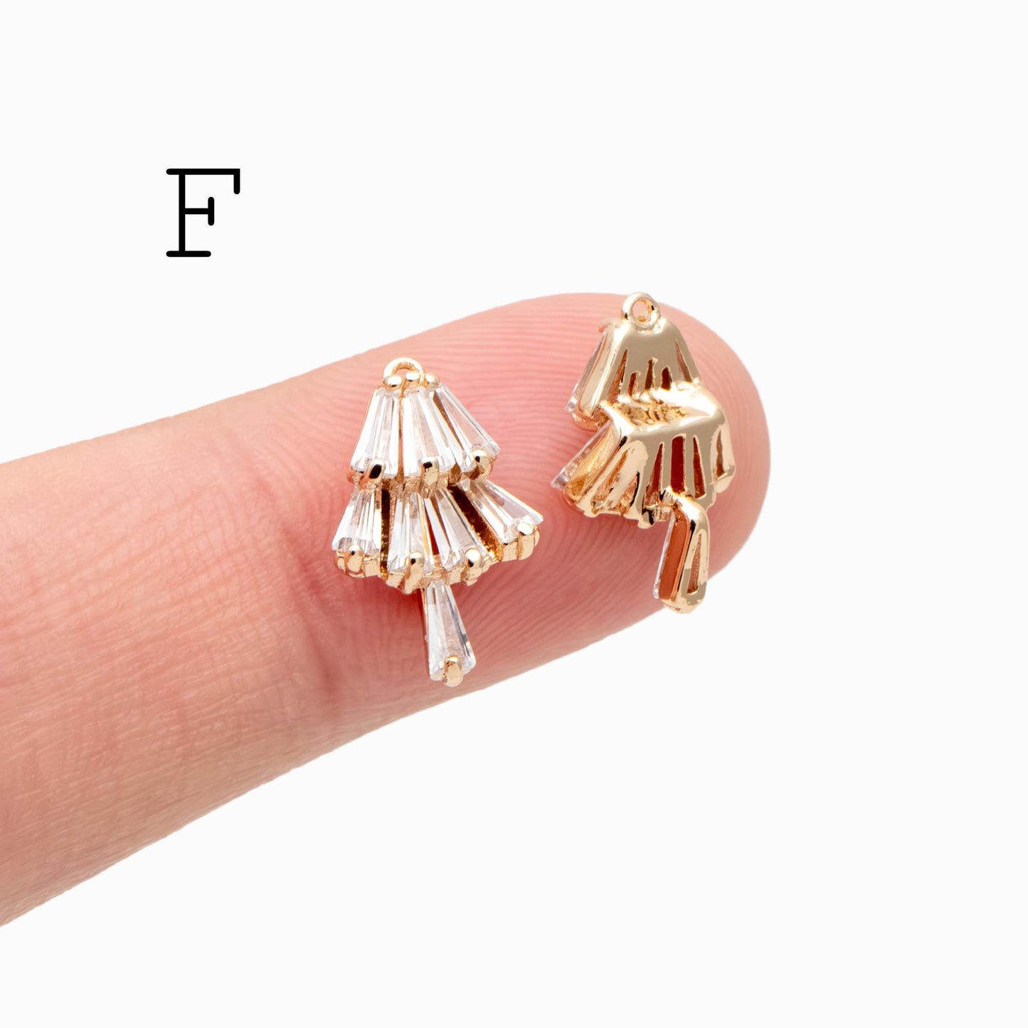 4pcs CZ Pave Gold Fan Shaped Charm , 18K Gold plated on Brass (GB-853)