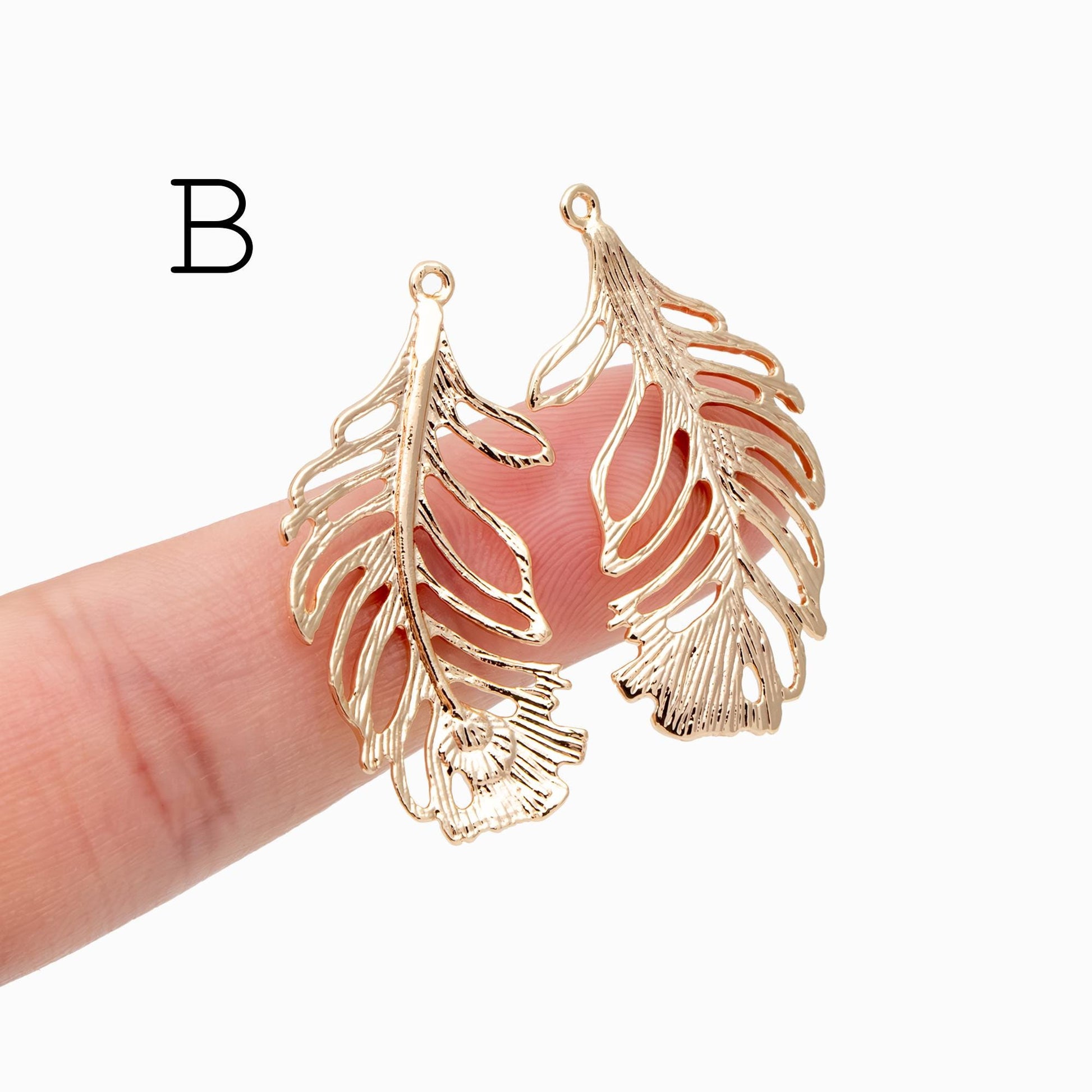 4pcs Gold Feather Charms, 18K Gold plated Brass Feather Pendants, Lead Nickel Free (GB-858)