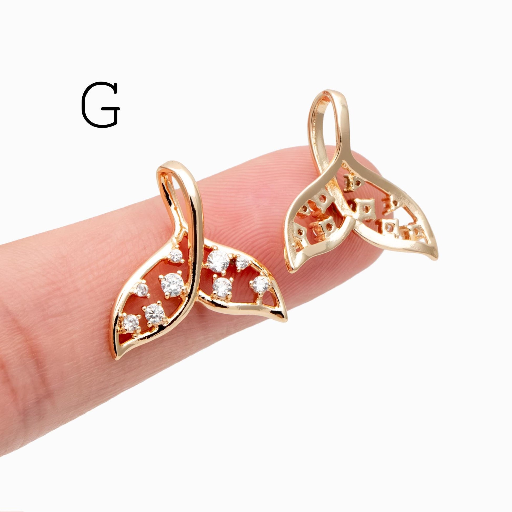 4pcs Gold Whale Tail Charms , Real Gold plated Brass, Mermaid Tail Pendants (GB-1156)