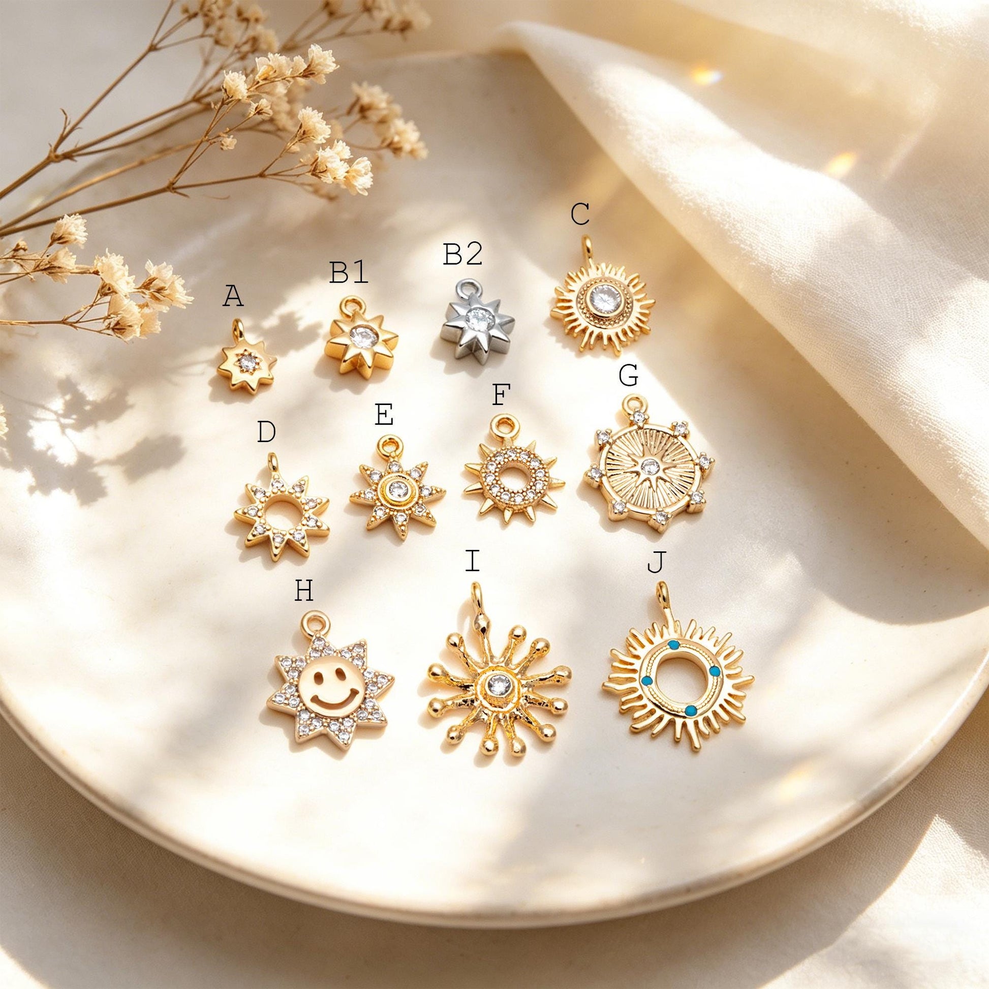 10pcs CZ Pave Gold/ Silver Sun Charm , 18K Gold/ Rhodium plated Brass, Sun Pendants (GB-1658)