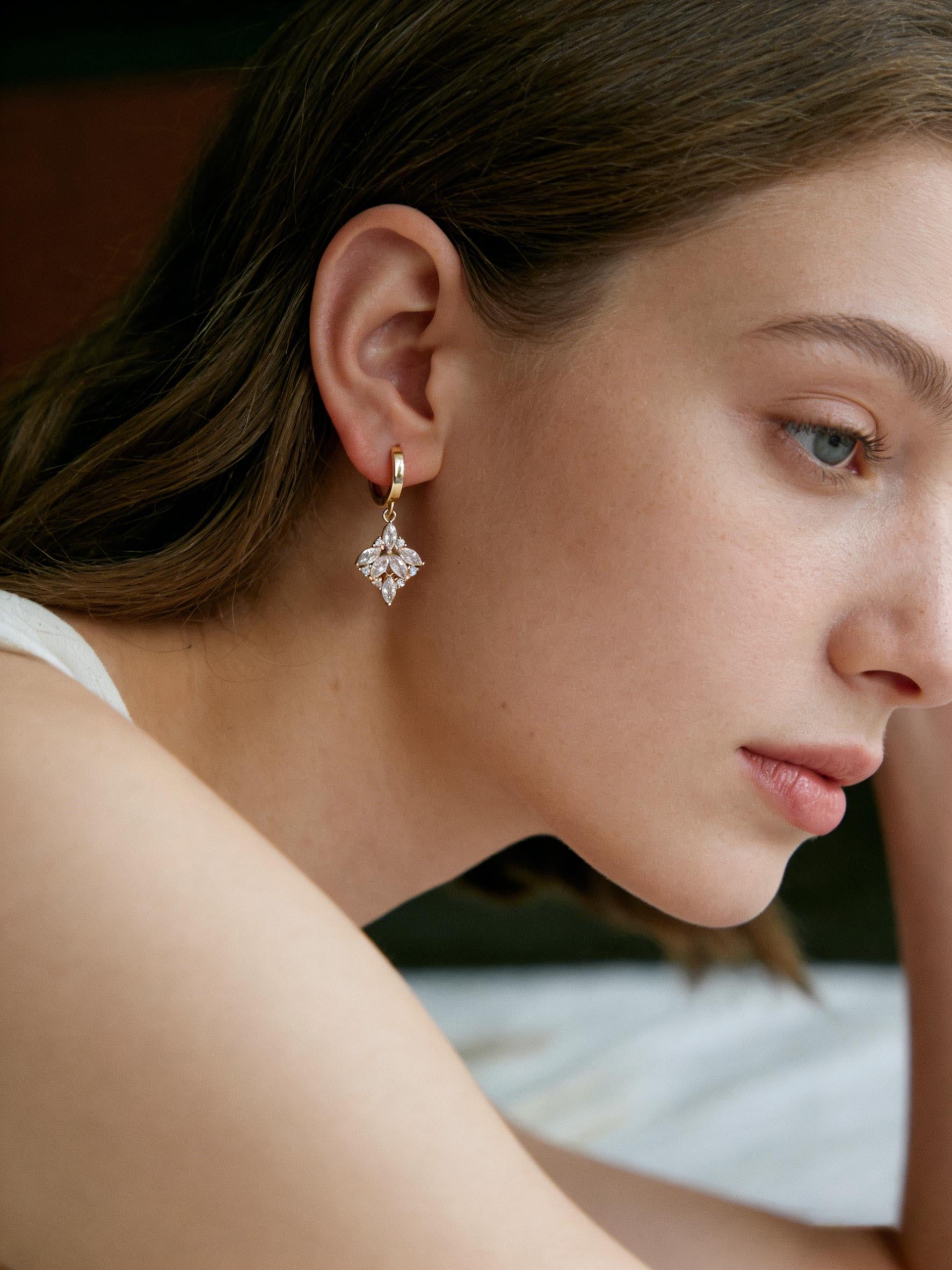 4pcs CZ Pave Flower Charms, 18K Real Gold/ Rhodium plated Brass, Flower Earring Pendants (GB-3579)