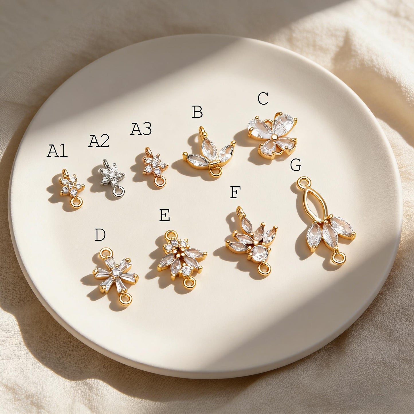 10pcs CZ Pave Flower Leaf Connector, 18K Gold plated Brass, Dainty Connector Charms (GB-3670)