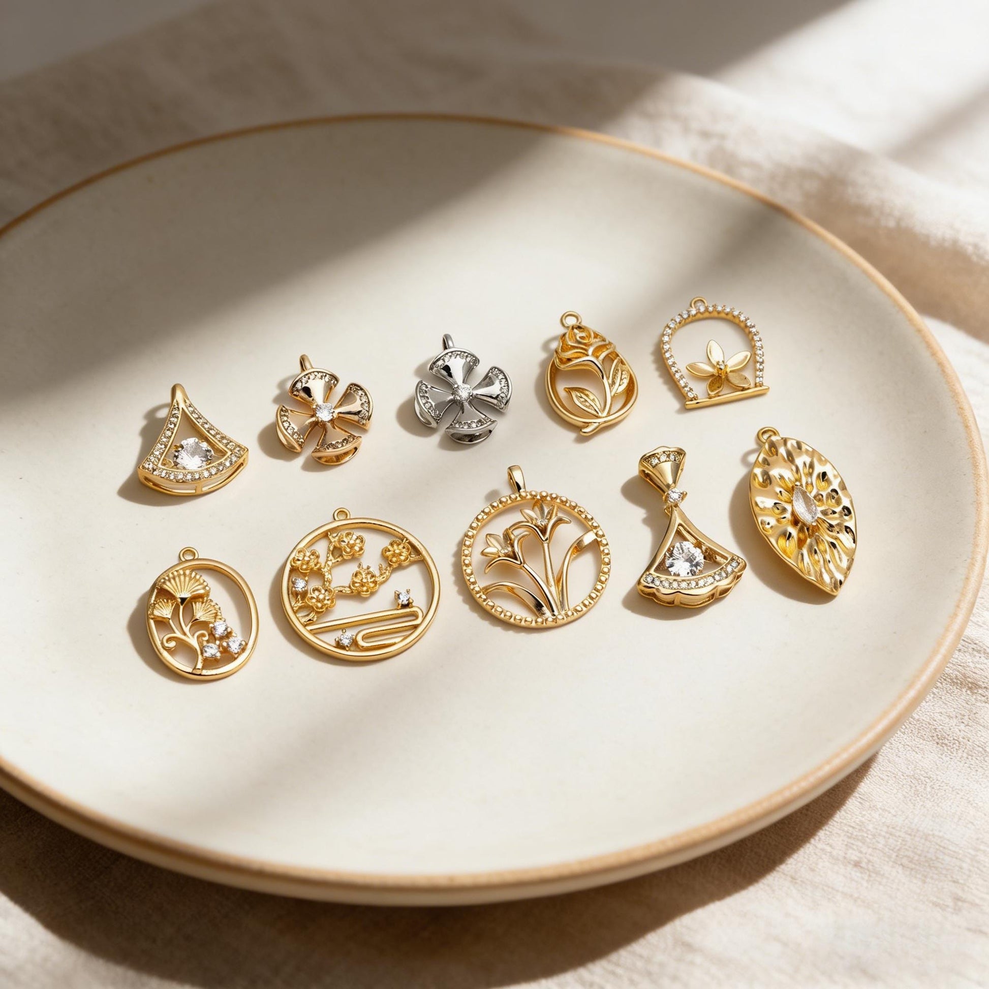 4pcs Gold/ Silver Tone Flower Leaf Charms , 18K Gold/ Rhodium plated Brass, Dainty Earring Pendants (GB-3118)
