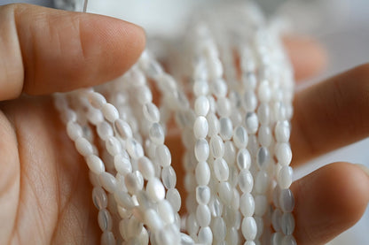 White Mother of Pearl Shell Oval Beads 3x5/ 4x6mm -(BK-008) Full strand