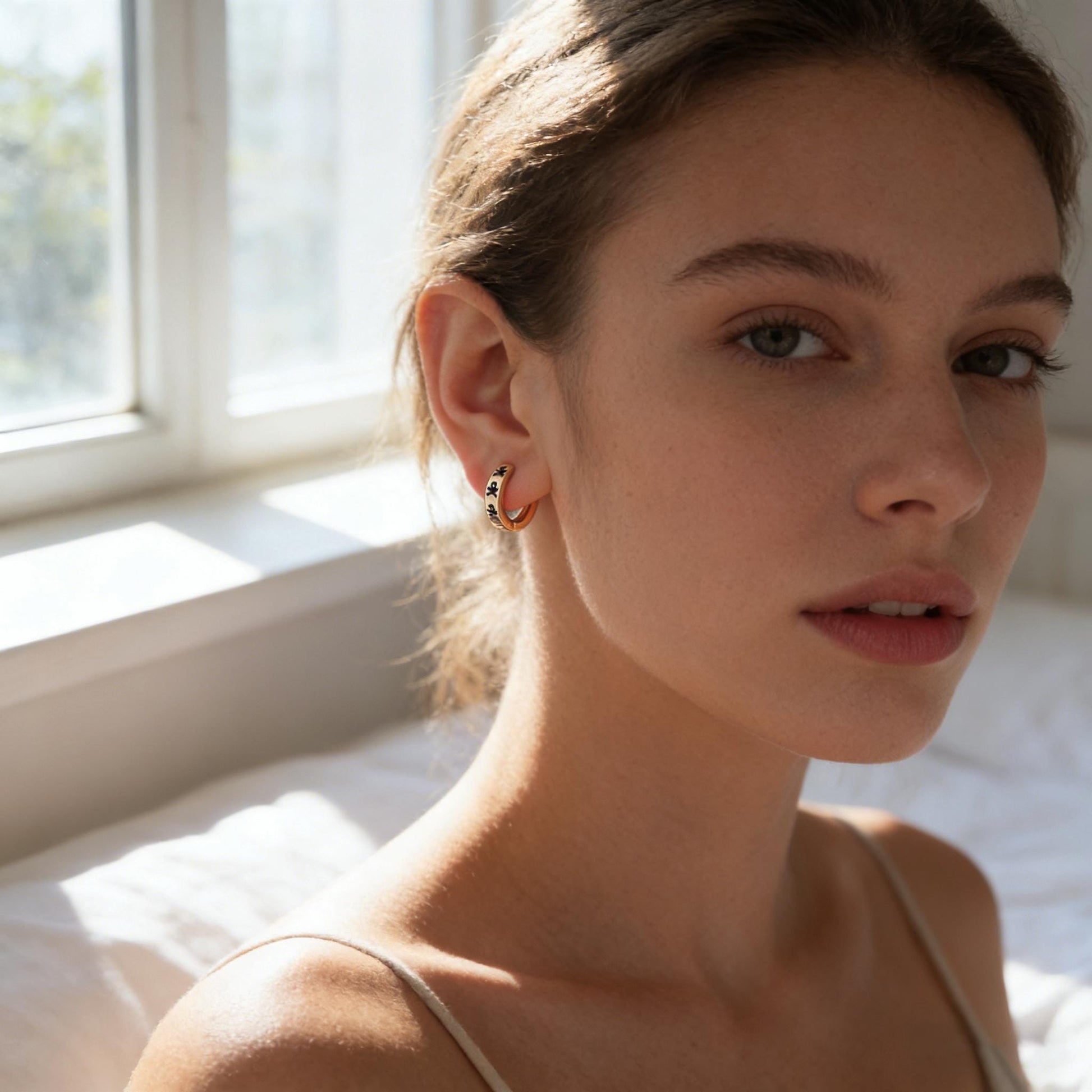 4pcs Enamel Hoop Earrings, 18K Gold plated Brass, Minimalist Circle Huggies (GB-3717)