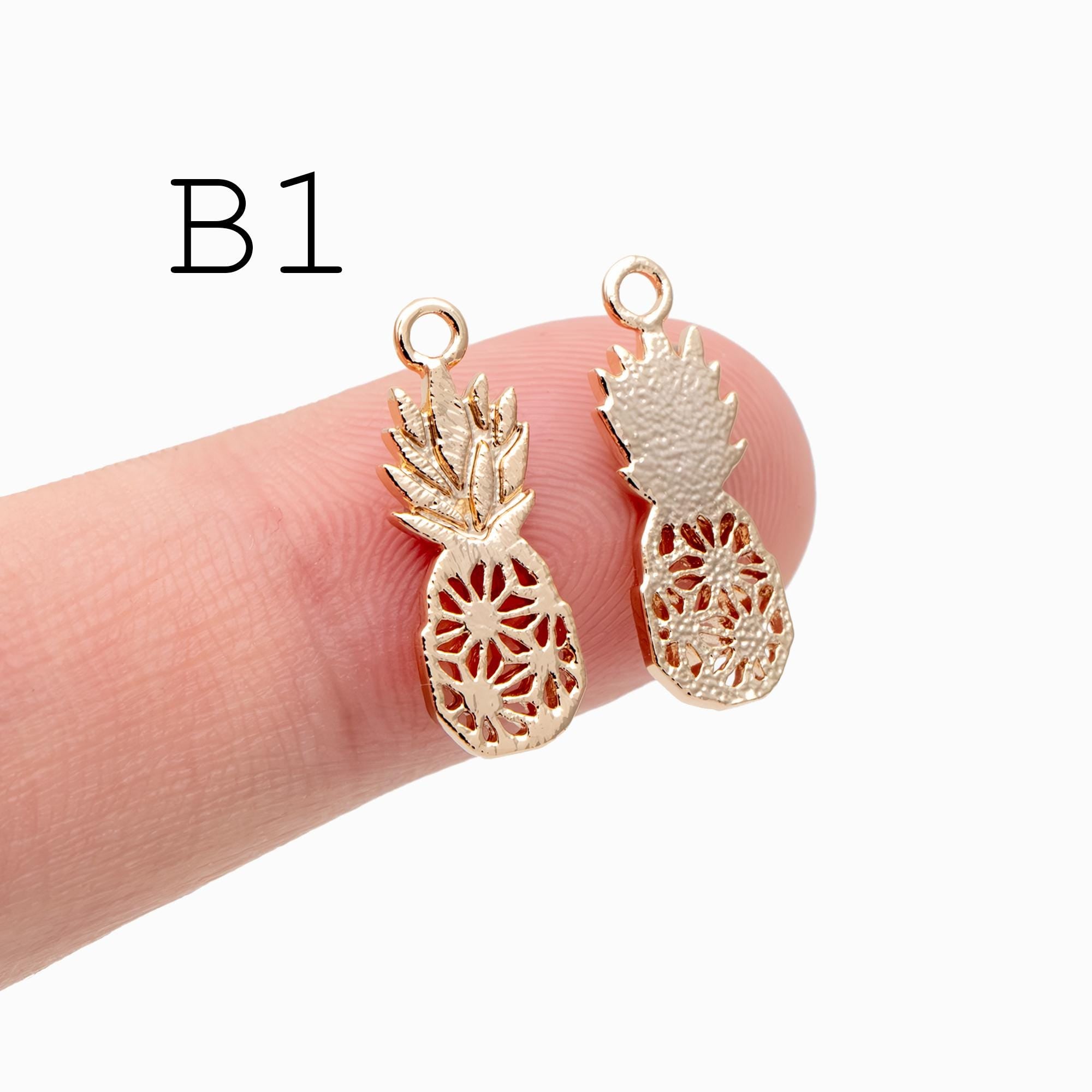 4pcs Gold/ Silver Tone Pineapple Charms , 18K Gold/ Rhodium plated Brass Pineapple Pendants (GB-4095)