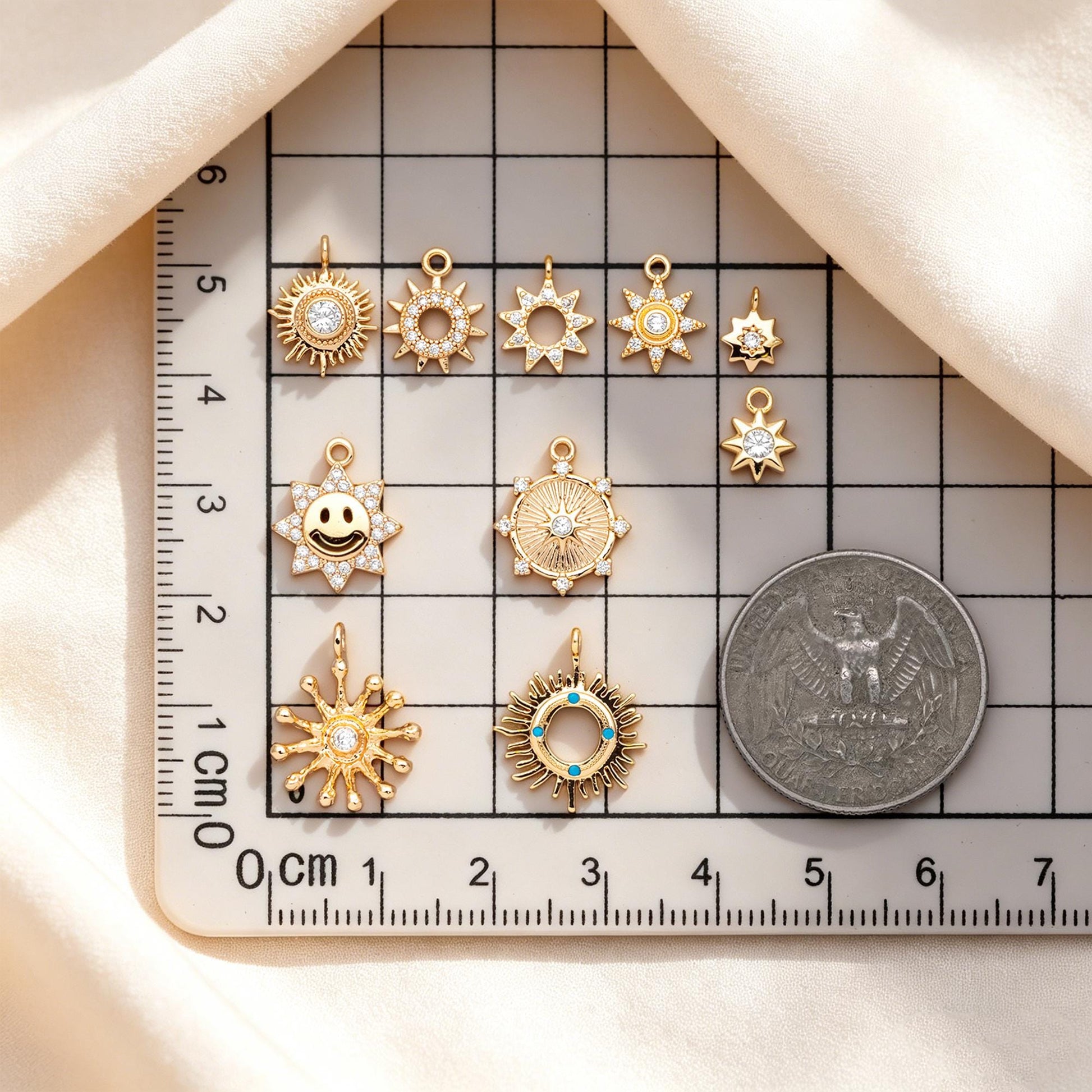 10pcs CZ Pave Gold/ Silver Sun Charm , 18K Gold/ Rhodium plated Brass, Sun Pendants (GB-1658)