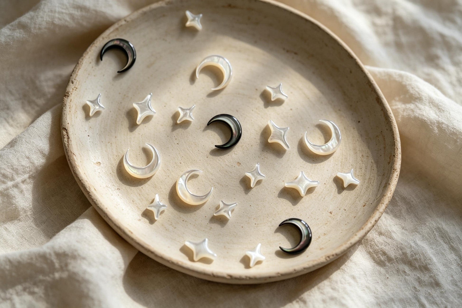 4pcs Moon & Star Mother of Pearl Beads, Celestial DIY Jewelry Supplies, Crescent and Cross Beads, Bracelet Necklace Earring Making (BK-037)