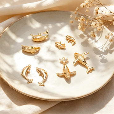 4pcs CZ Pave Gold Whale charm, 18K Real Gold plated Brass, 3D Whale Charm, Whale pendant (GB-2560)