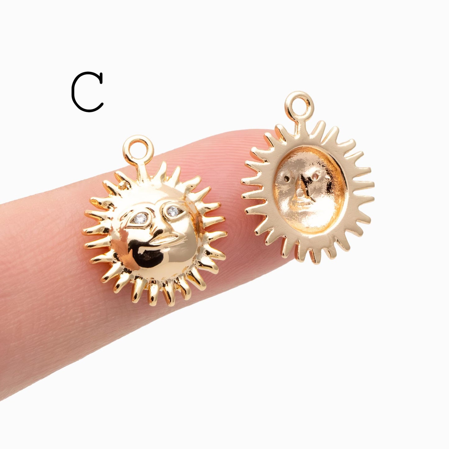 4pcs Gold Sun Charms , 18K Gold plated Brass, Sun Pendants Wholesale (GB-1311)