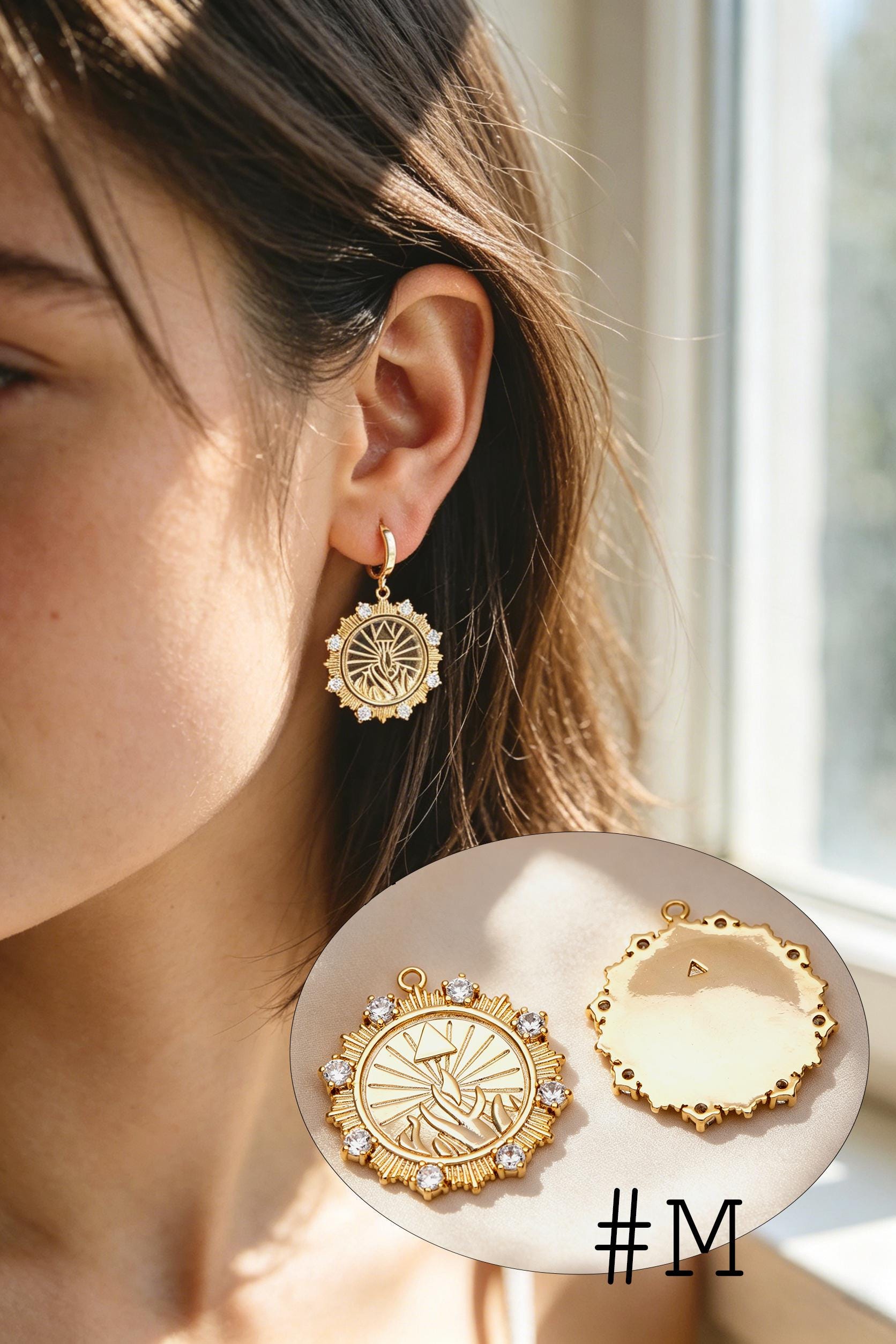 4pcs Gold Round Sun Charms , 18K Gold plated Brass, Disk Sun Pendants (GB-1232)
