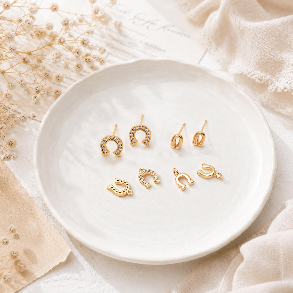 10pcs Gold Horseshoe Pendants & Earrings, 18K Gold plated Brass, Minimalist U Shaped Jewelry (GB-1439)