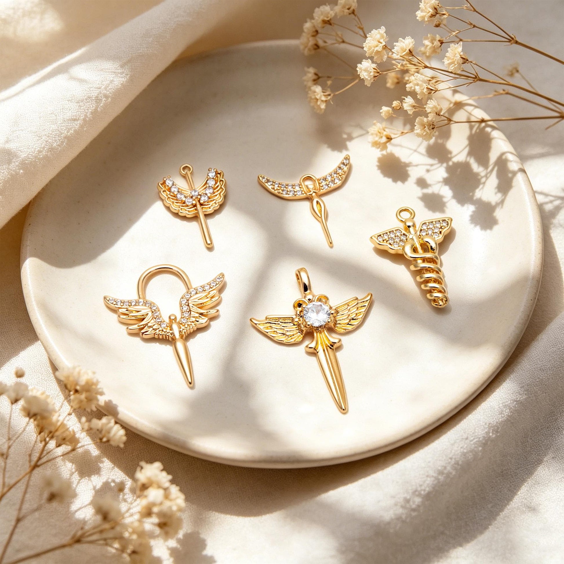4pcs CZ Pave Gold/ Silver tone Angel Wing Charm, Wing Necklace Charm (GB-1810)