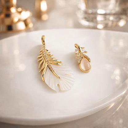 4pcs Dainty Feather Charms , 18K Gold plated Brass, CZ Gold Feather Pendants (GB-3343)