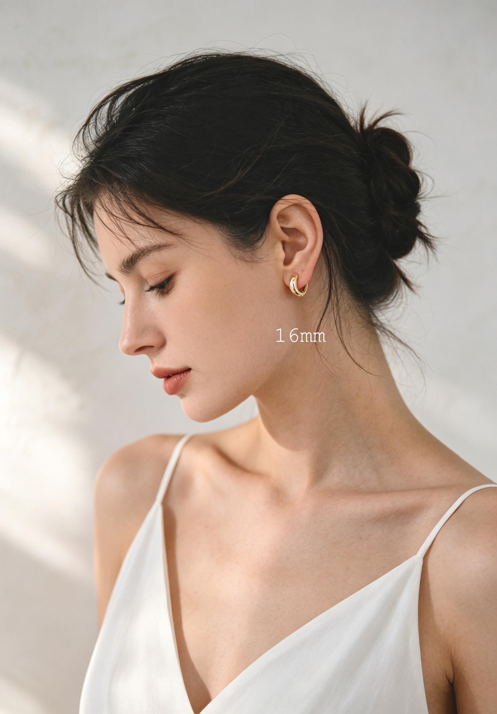 10pcs Gold/ Silver Tone Hoop Earrings, 14/ 16/ 18mm, Gold/ Rhodium plated Huggie Earrings, Small Hoop Earrings (GB-1678)