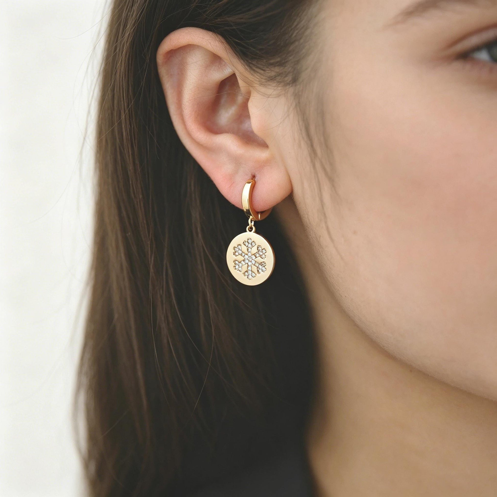 4pcs CZ Pave Snowflake Charms, Rhinestone Flower Connectors, Real Gold plated Brass Findings (GB-3486)