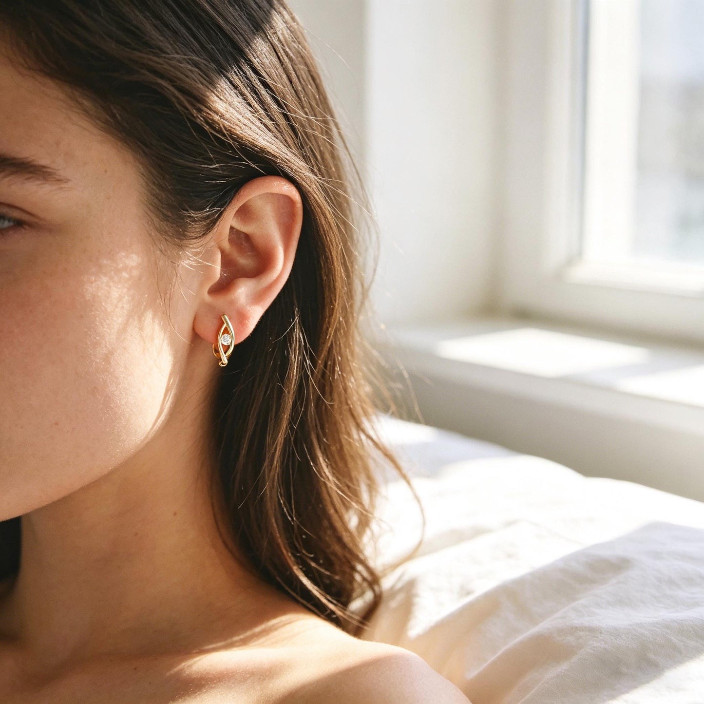 4pcs Gold Click-in Style Stud Earring, Leverback Earring with Loop, Earring Finding Wholesale (GB-3904)