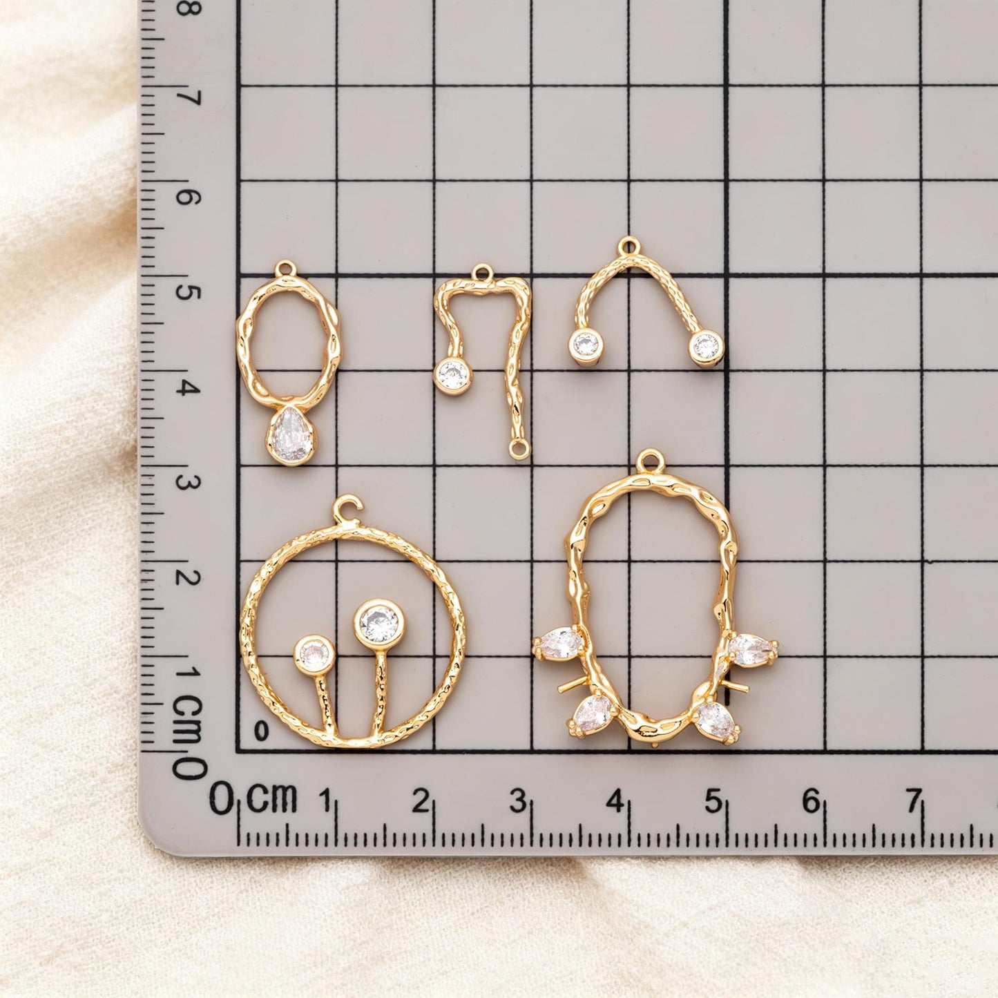10pcs CZ Pave Gold Charm Connectors, 18K Gold plated Brass, U-shaped Curved Bar Stick Pendants 21x10mm (GB-913)