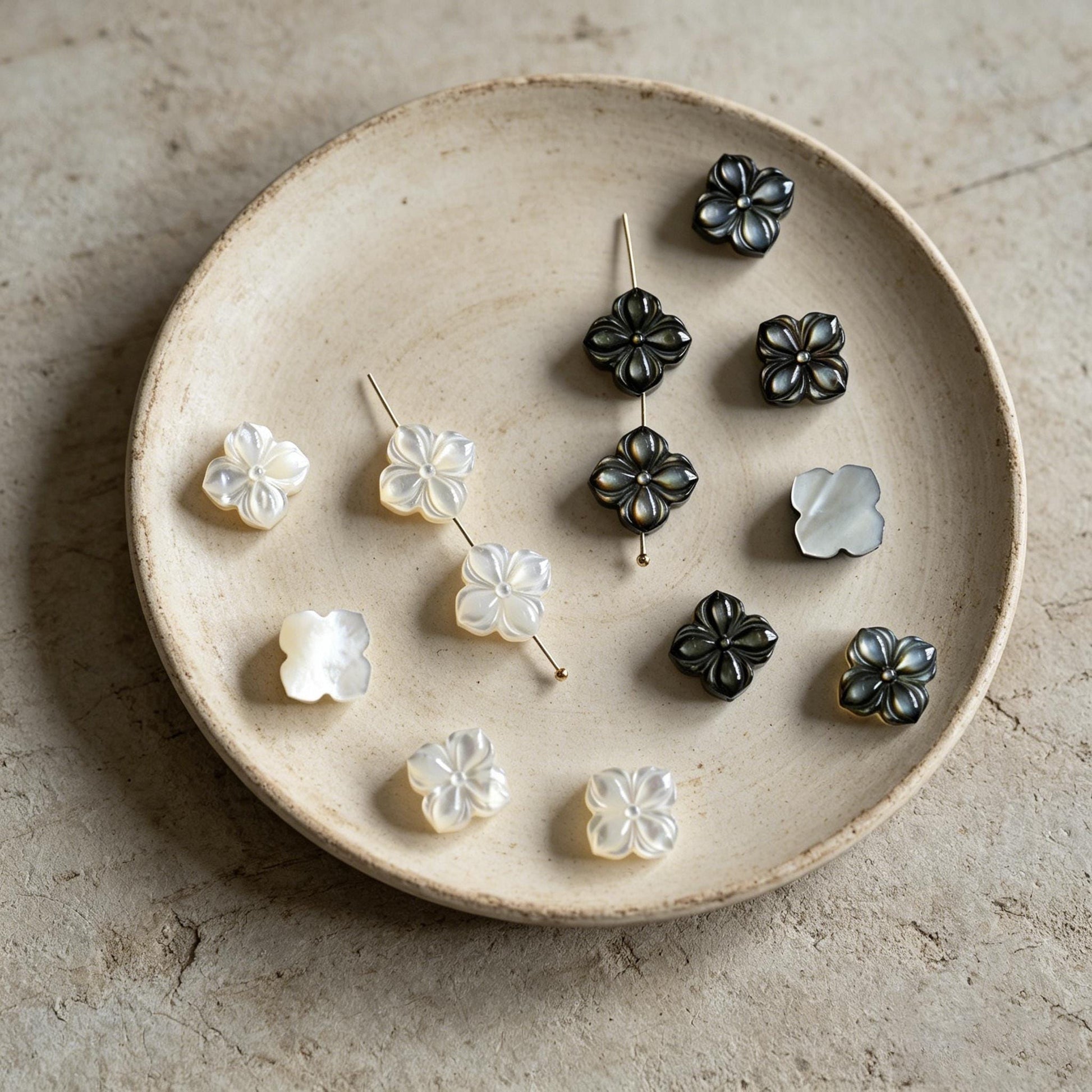 4pcs Single-Sided Carved Shell Beads, Mother of Pearl Animal & Sea Shapes for DIY Bracelet, Handmade Jewelry (BK-006)