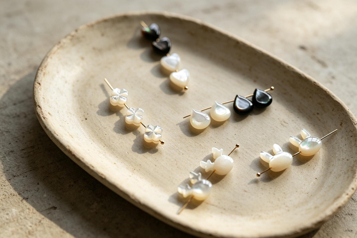 4pcs Double-Sided Shell Beads, Carved Mother of Pearl Beads for DIY Necklace, Handmade Jewelry (BK-005)