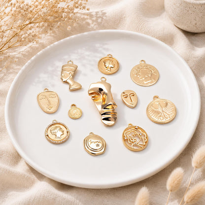 4pcs Gold Medallion Charm Pendant 17x14mm, Face Charm, Jewelry Supply (GB-1603)